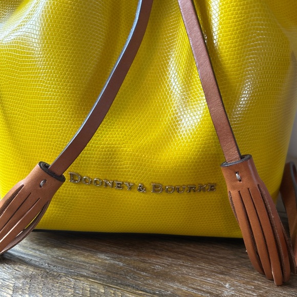 NWOT DOONEY & BOURKE DRAWSTRING HANDBAG & WALLET CROSSBODY - Picture 4 of 10